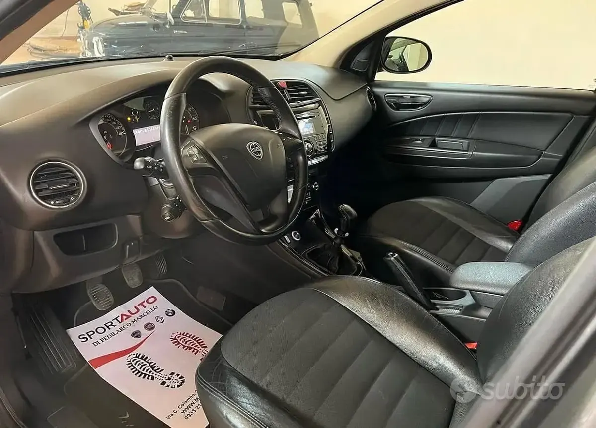 Usata Lancia Delta S 190 CV (139 kW) 2013 Grigio Utilitaria