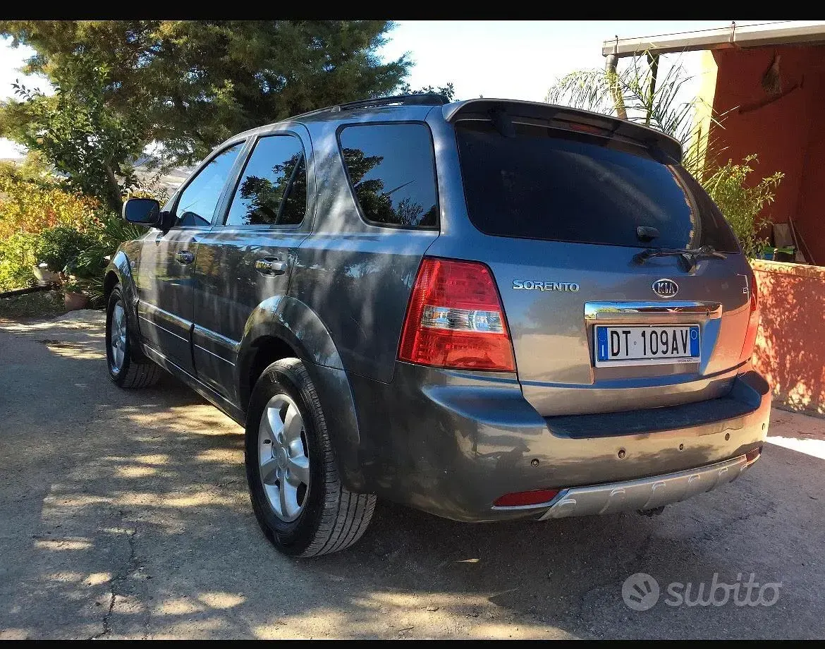 Usata Kia Sorento 170 CV (125 kW) 2009 Grigio SUV