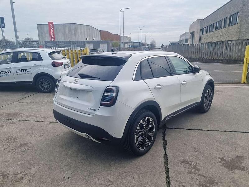 Usata Fiat 600 La Prima 110 CV (80 kW) 2024 Bianco SUV