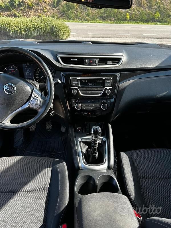 Usata Nissan Qashqai 130 CV (95 kW) 2014 Grigio SUV