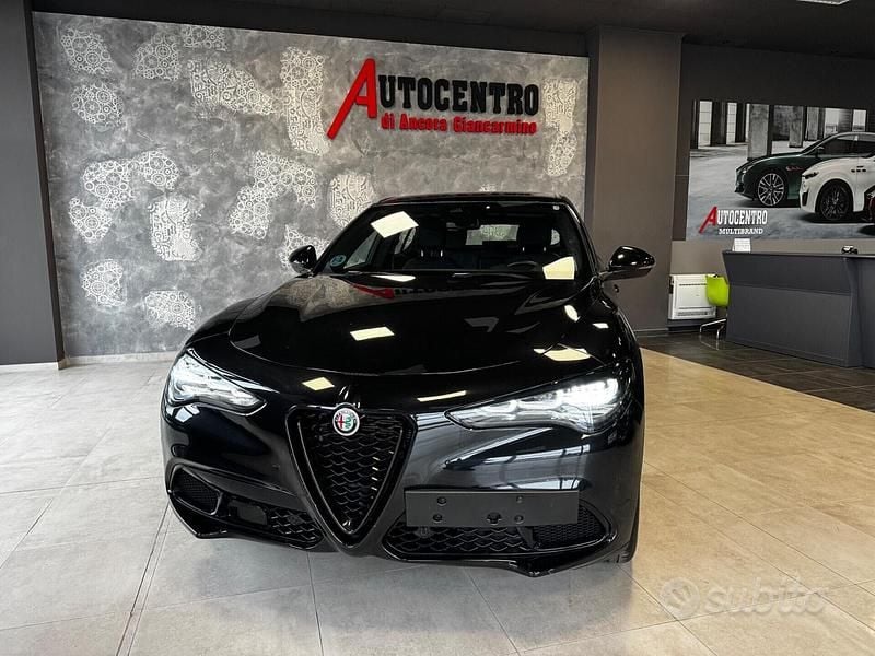Usata Alfa Romeo Stelvio 160 CV (117 kW) 2023 Nero SUV