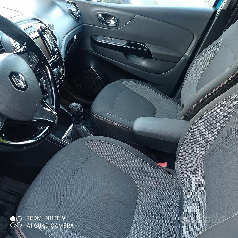 Usata Renault Captur 90 CV (66 kW) 2014 Blu SUV