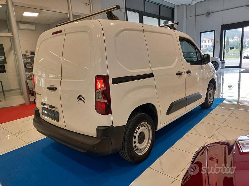 Usata Citroën Berlingo 102 CV (75 kW) 2021 Bianco Monovolume