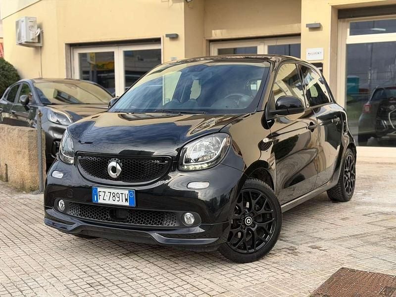 Nero Usata 2019 Smart ForFour Passion Utilitaria | 14.990 € (Buon prezzo) - Immagine 1/4