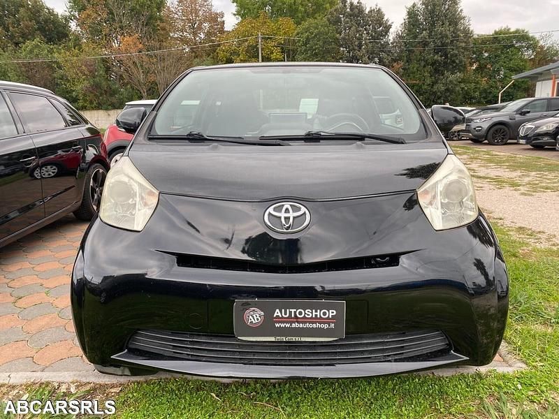Usata Toyota iQ 68 CV (50 kW) 2009 Nero Utilitaria