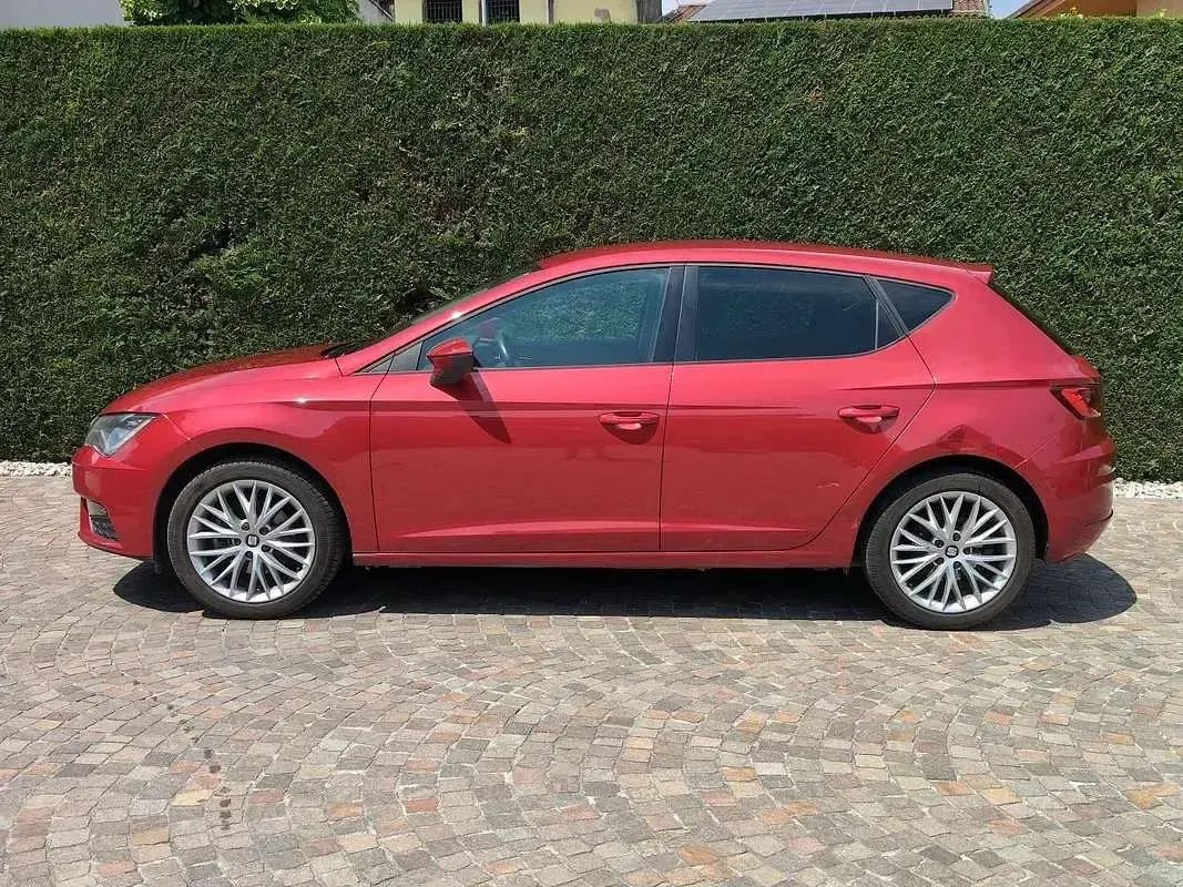 Usata Seat Leon Business 110 CV (80 kW) 2017 Rosso Berlina