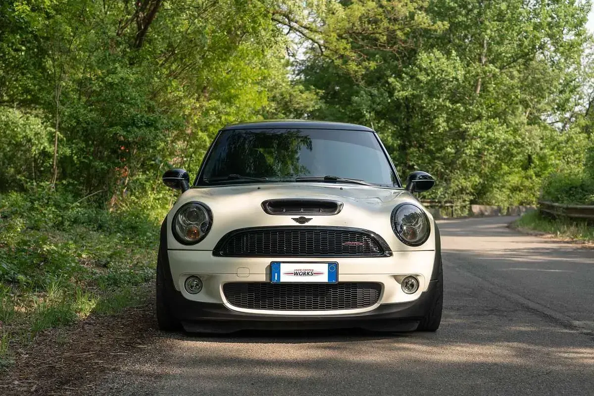 Usata Mini John Cooper Works 192 CV (141 kW) 2007 Bianco Utilitaria
