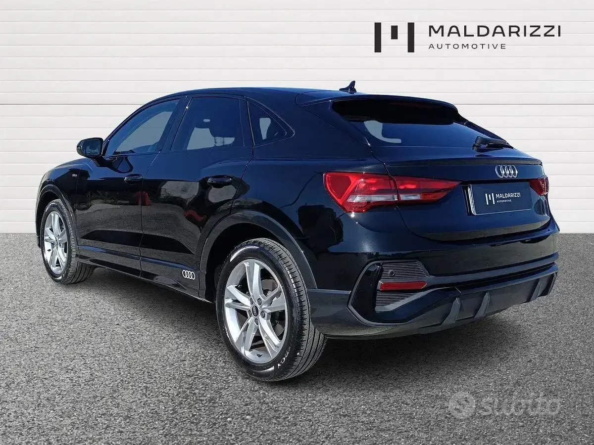 Usata Audi Q3 Sportback S-Line 150 CV (110 kW) 2022 Nero SUV