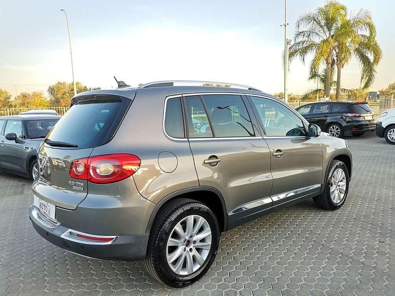 Usata VW Tiguan Sportline 140 CV (102 kW) 2010 Grigio SUV