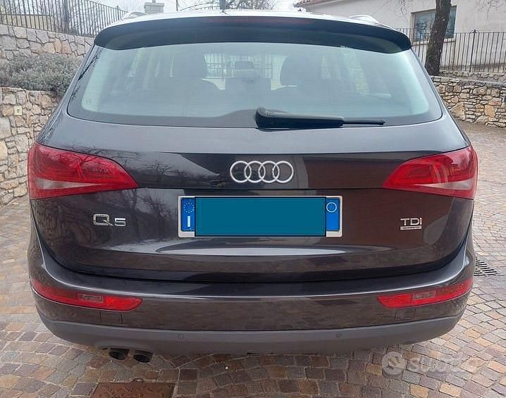 Usata Audi Q5 Advanced Plus 170 CV (125 kW) 2011 Nero SUV