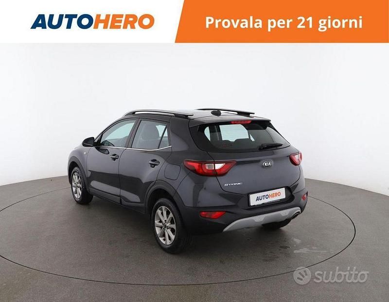 Usata Kia Stonic Style 100 CV (73 kW) 2018 Grigio SUV