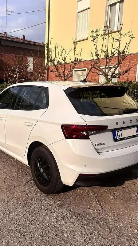 Usata Skoda Fabia 80 CV (58 kW) 2024 Utilitaria