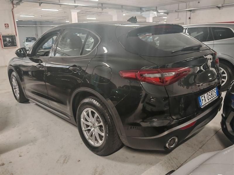 Usata Alfa Romeo Stelvio Business 160 CV (117 kW) 2019 Nero SUV