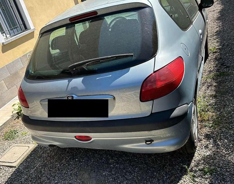 Usata Peugeot 206 60 CV (44 kW) 2002 Blu/azzurro Berlina