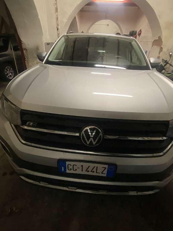 Usata 2021 VW T-Cross R-line SUV | 18.000 € (Buon prezzo) - Immagine 1/4