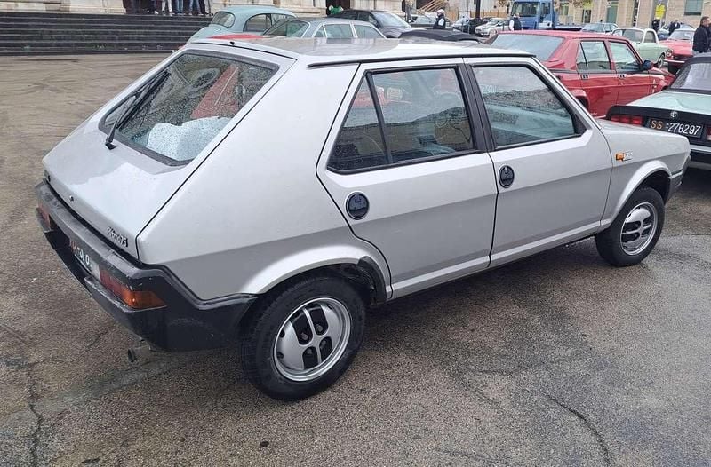 Usata Fiat Ritmo 75 CV (55 kW) 1981 Argento Berlina