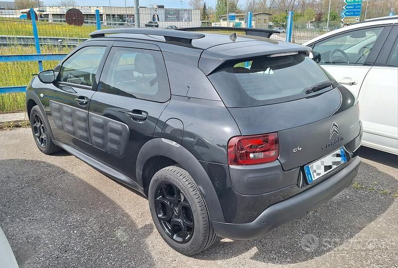 Usata Citroën C4 Cactus 82 CV (60 kW) 2016 Nero Utilitaria