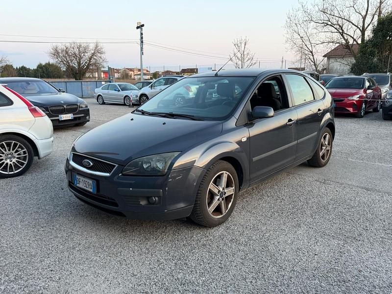 Begagnad Ford C-MAX Titanium 89 HK (65 kW) 2007 Svart Minibuss