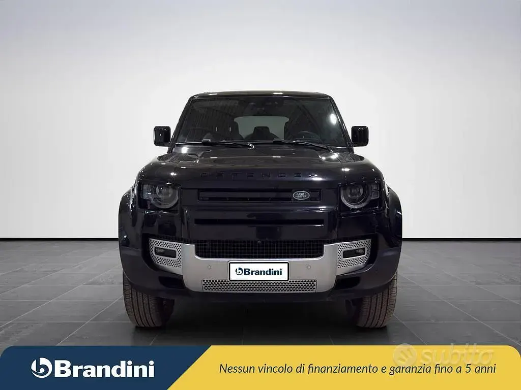 Usata Land Rover Defender SE 250 CV (183 kW) 2022 Nero SUV