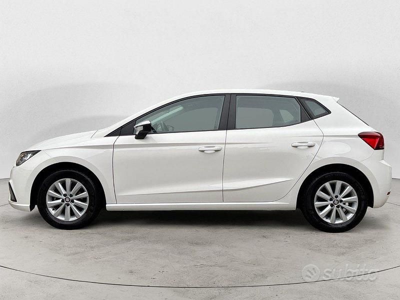 Usata Seat Ibiza Business 75 CV (55 kW) 2017 Bianco pastello Berlina