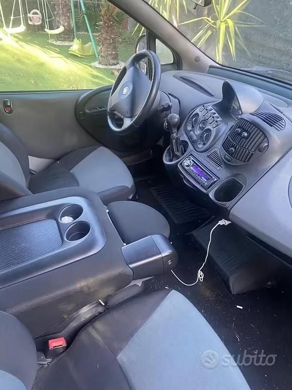 Usata Fiat Multipla 2011 Grigio Monovolume