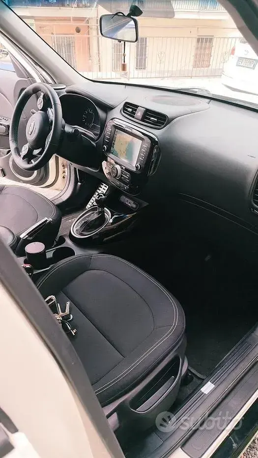 Usata Kia Soul 128 CV (94 kW) 2014 Bianco SUV