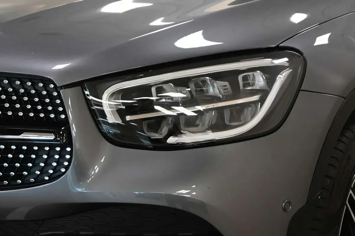 Usata Mercedes GLC300e Premium 194 CV (142 kW) 2022 Grigio SUV