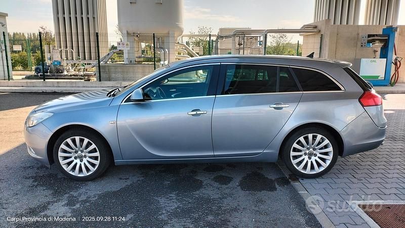 Usata Opel Insignia Cosmo 180 CV (132 kW) 2010 Argento Station wagon