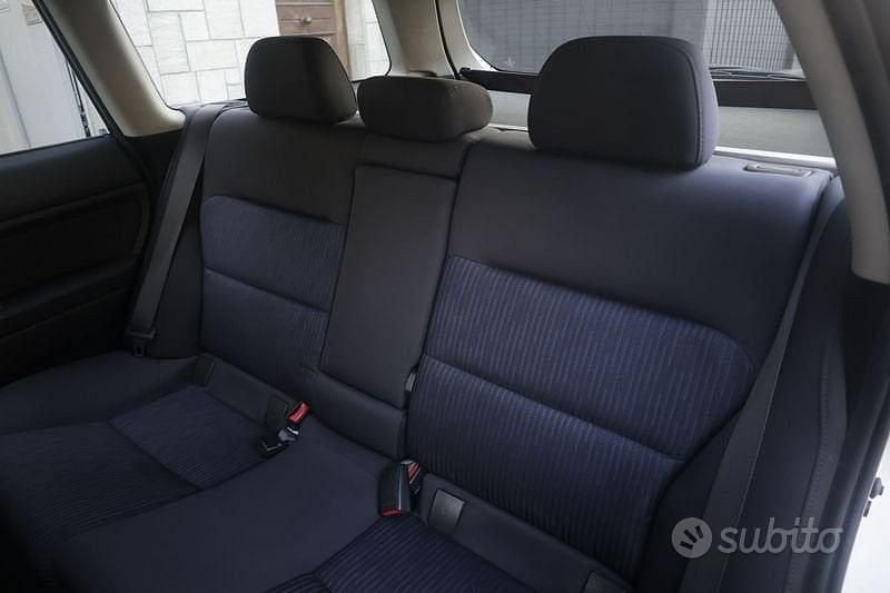 Usata Subaru Outback 150 CV (110 kW) 2008 Bianco Station wagon