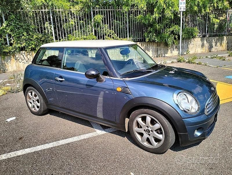 Usata Mini Cooper D 110 CV (80 kW) 2011 Utilitaria