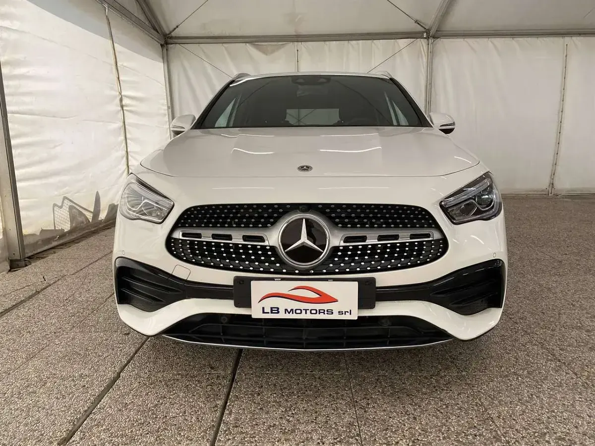 Usata Mercedes GLA250 Premium 160 CV (117 kW) 2020 Bianco SUV