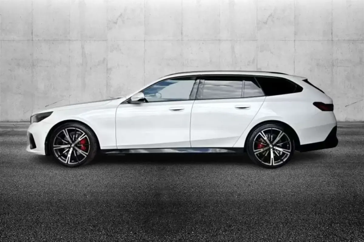 Usata BMW 520 M Sport 197 CV (144 kW) 2025 Bianco Station wagon