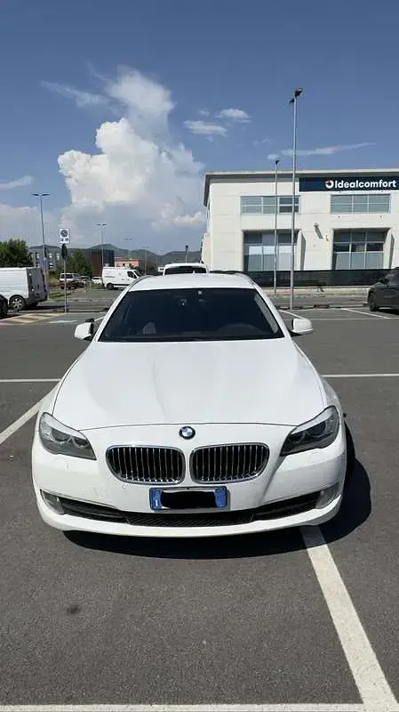 Usata BMW 520 184 CV (135 kW) 2010 Bianco Station wagon