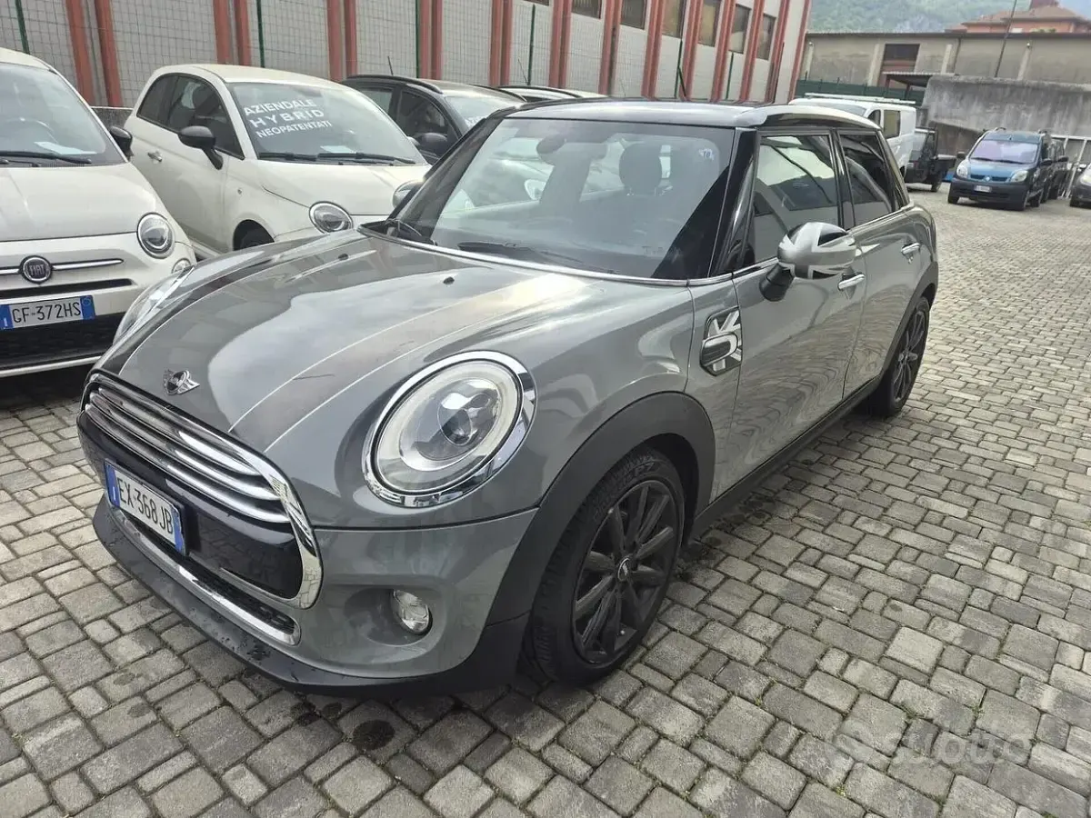 Usata Mini Cooper D 116 CV (85 kW) 2014 Grigio Utilitaria