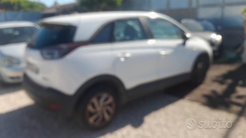 Usata Opel Crossland X Innovation 99 CV (72 kW) 2018 Bianco SUV