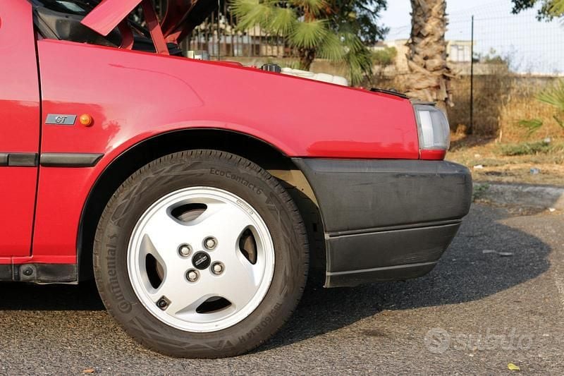 Usata Fiat Tipo 105 CV (77 kW) 1994 Rosso Berlina