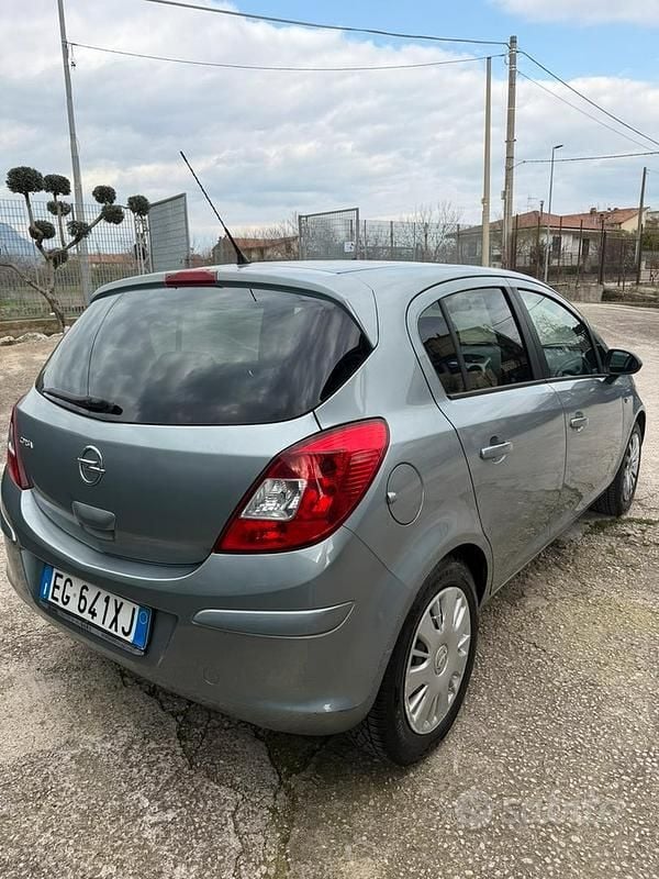 Usata Opel Corsa 85 CV (62 kW) 2012 Utilitaria