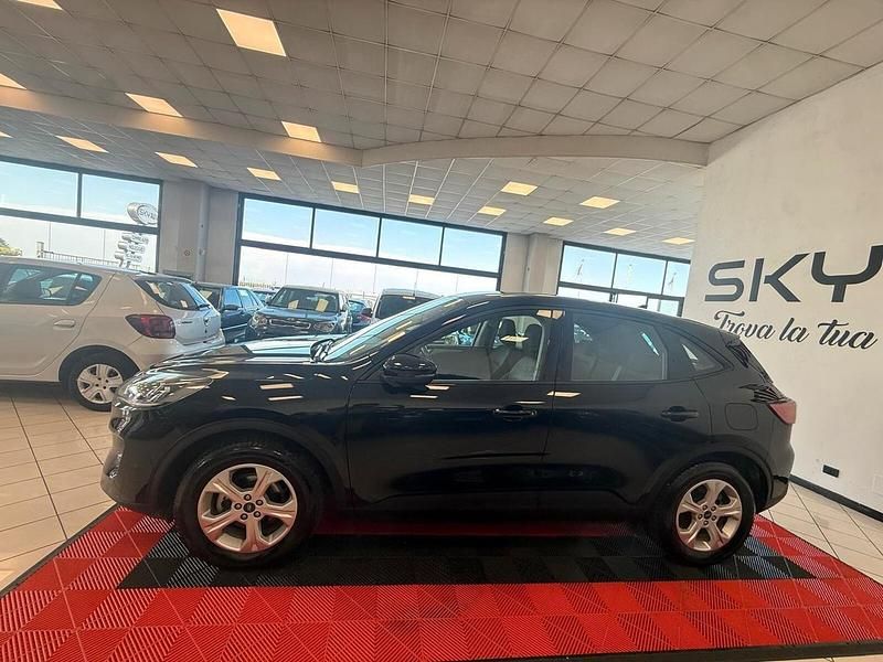 Usata Ford Kuga 120 CV (88 kW) 2021 Nero SUV