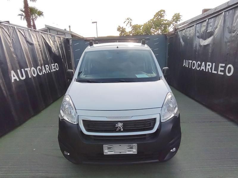 Usata Peugeot Partner 100 CV (73 kW) 2018 Bianco Monovolume