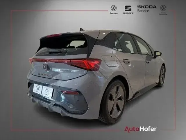 Usata Cupra Born 150 kW (204 CV) 2024 Grigio Utilitaria