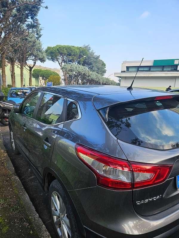 Usata Nissan Qashqai Visia 110 CV (80 kW) 2016 Grigio SUV