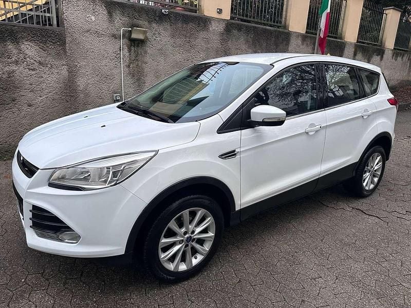 Bianco Usata 2015 Ford Kuga S SUV | 8900 € (Ottimo prezzo) - Immagine 1/4
