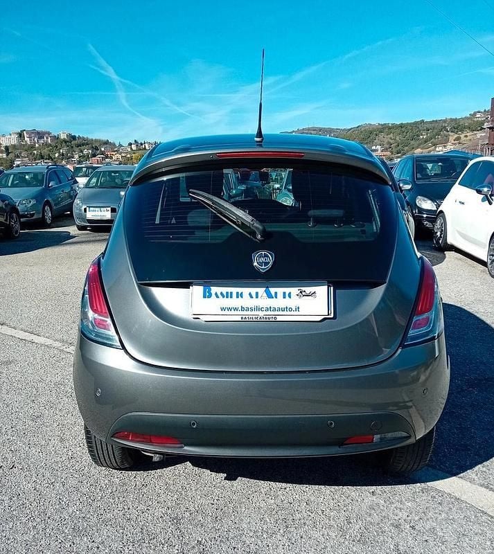 Usata Lancia Ypsilon S 95 CV (69 kW) 2013 Grigio Utilitaria
