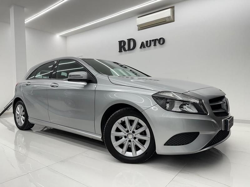 Usata Mercedes A180 Executive 109 CV (80 kW) 2015 Argento Berlina