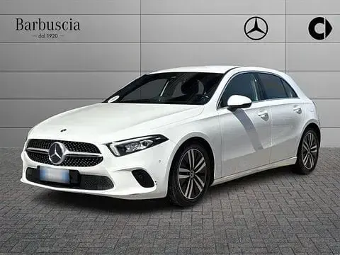 Usata Mercedes A180 Business 116 CV (85 kW) 2020 Utilitaria
