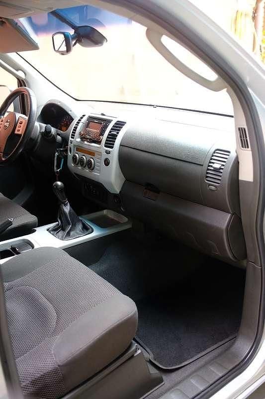 Usata Nissan Navara 171 CV (125 kW) 2006 Pick-up