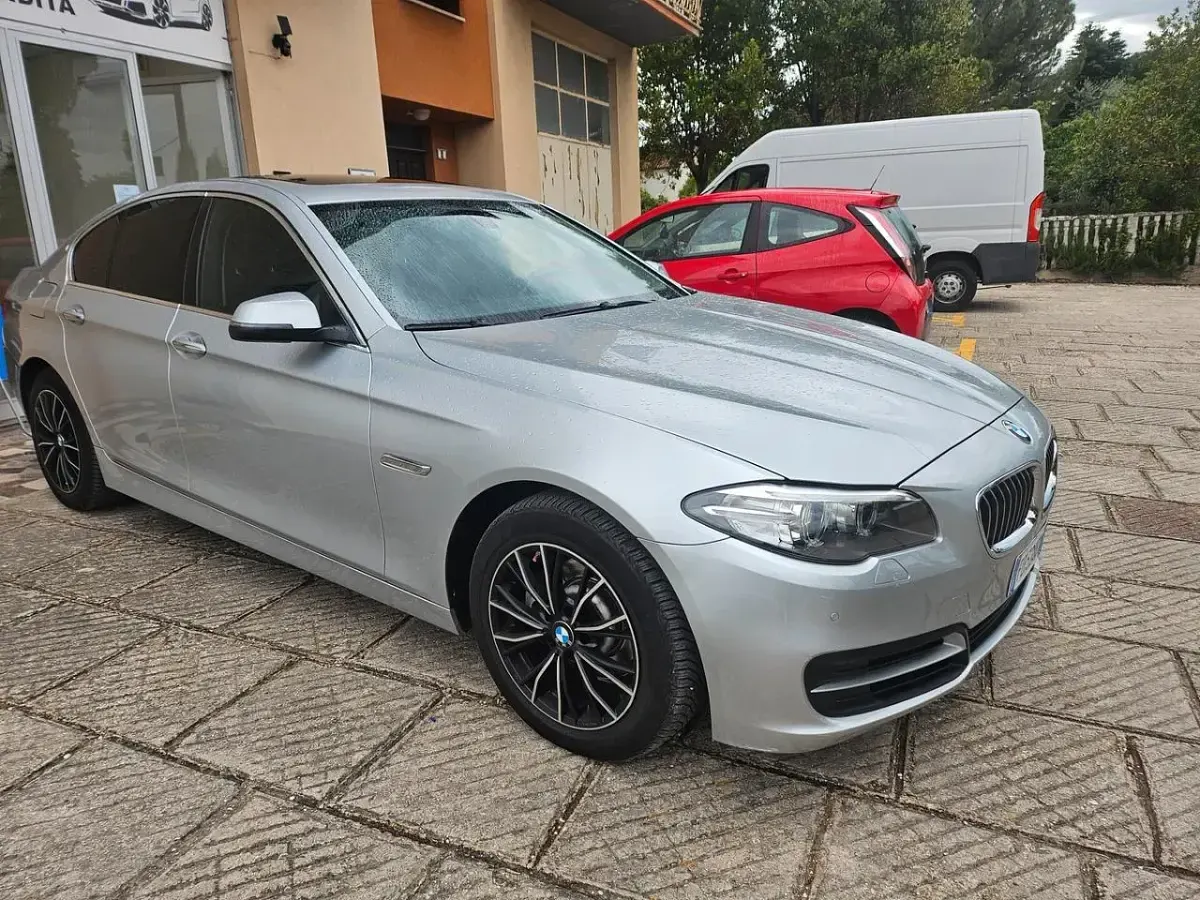 Usata BMW 520 190 CV (139 kW) 2016 Argento Berlina