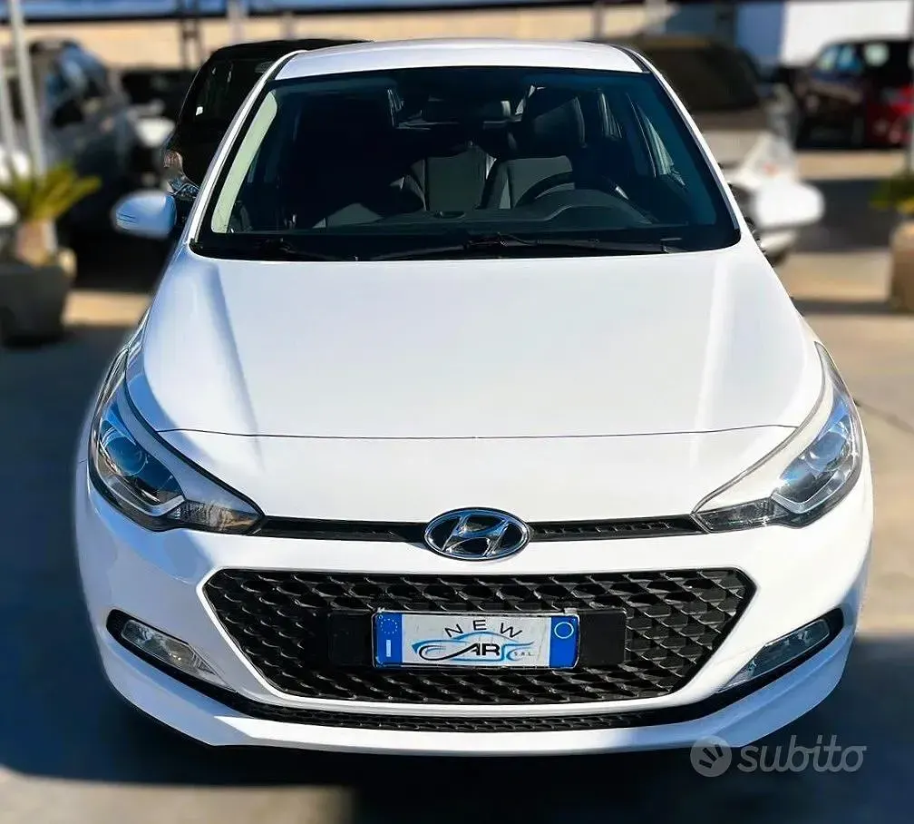 Occasion Hyundai i20 Style 75 ch (55 kW) 2015 Blanc Berline