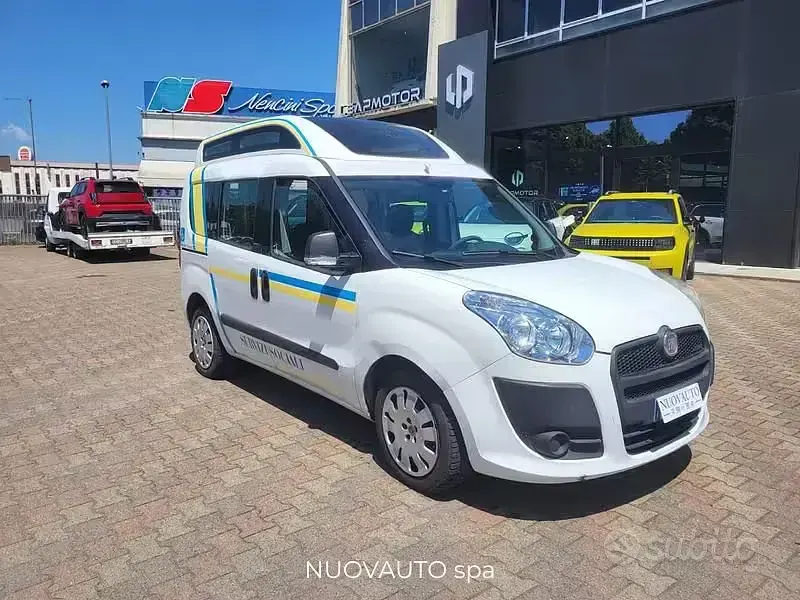 Usata Fiat Doblò Dynamic 90 CV (66 kW) 2012 Bianco Monovolume