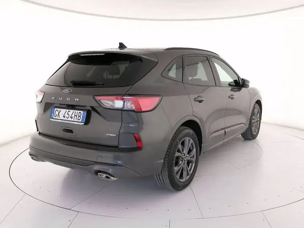 Usata Ford Kuga ST-Line X 190 CV (139 kW) 2022 Grigio SUV